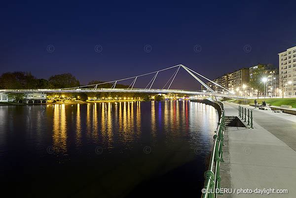 Liège - passerelle sur la Meuse